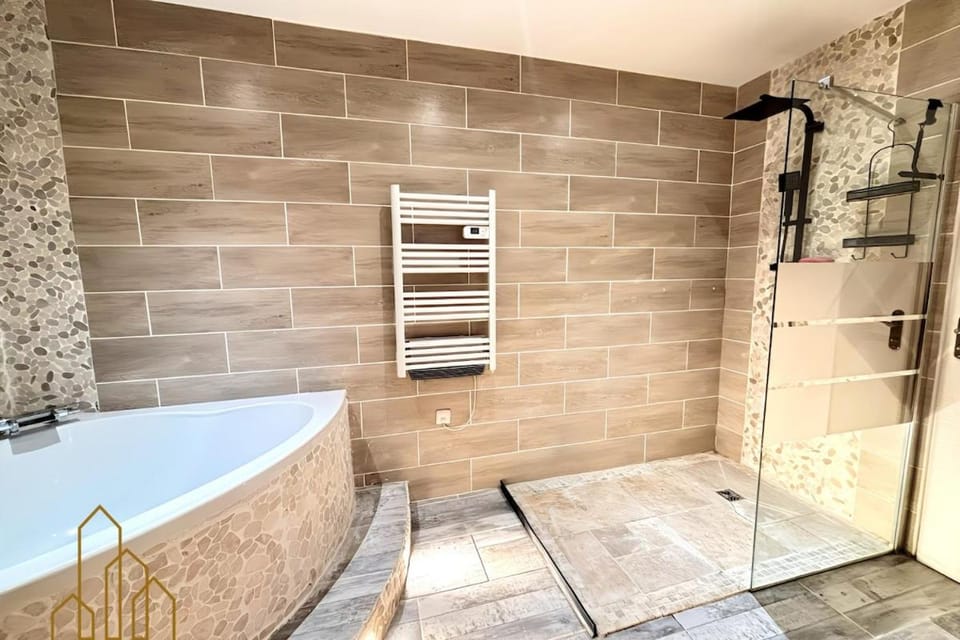 Shower, Bathroom, Bath