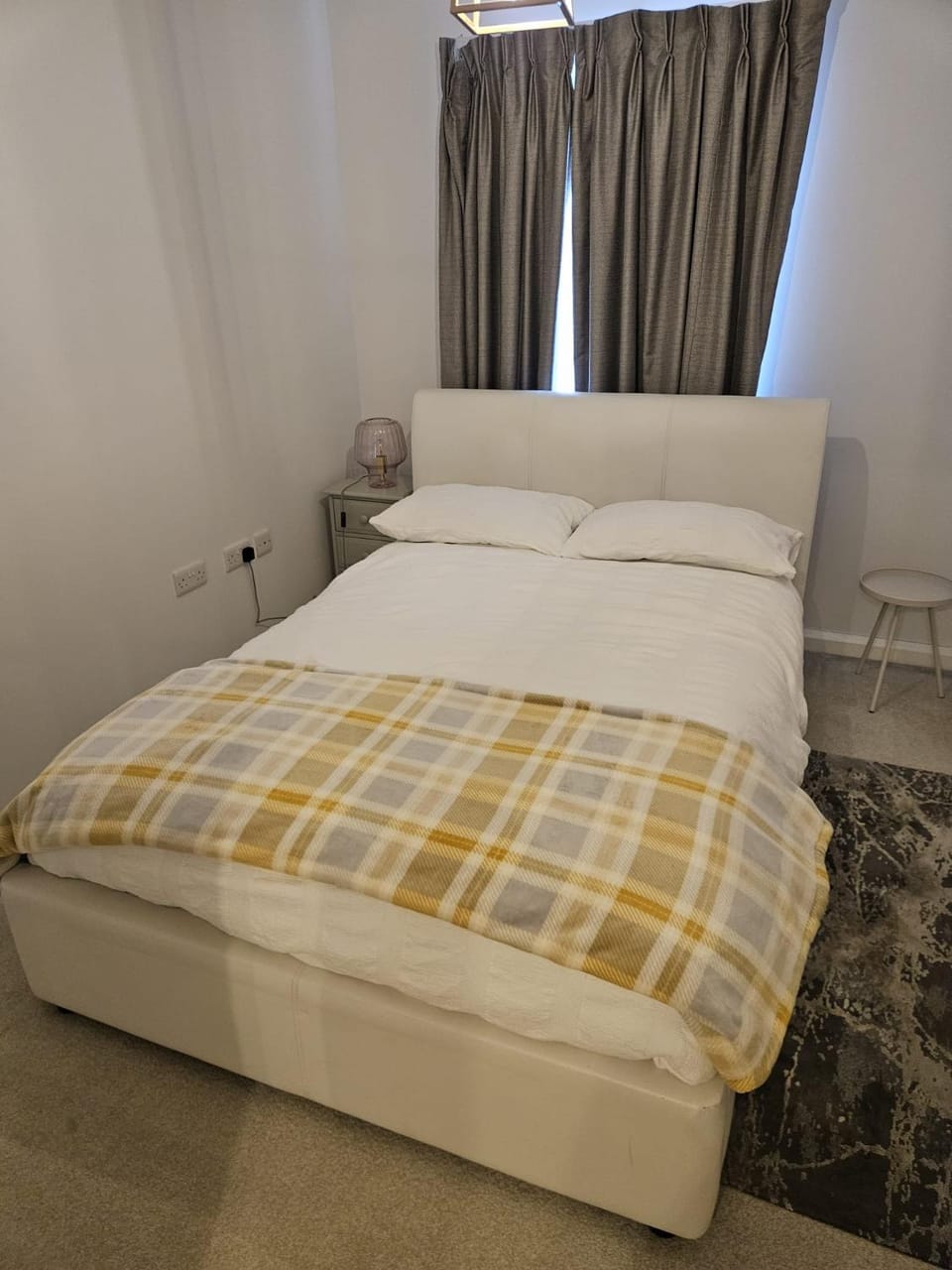 Watford Junction Contractor Apartment with Parking Apartment in Watford