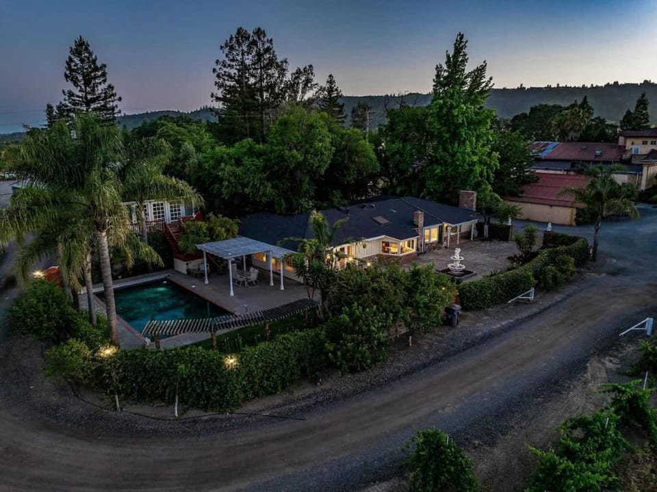 New Listing Private Wine Estate - Pool And Tastings House in Russian River