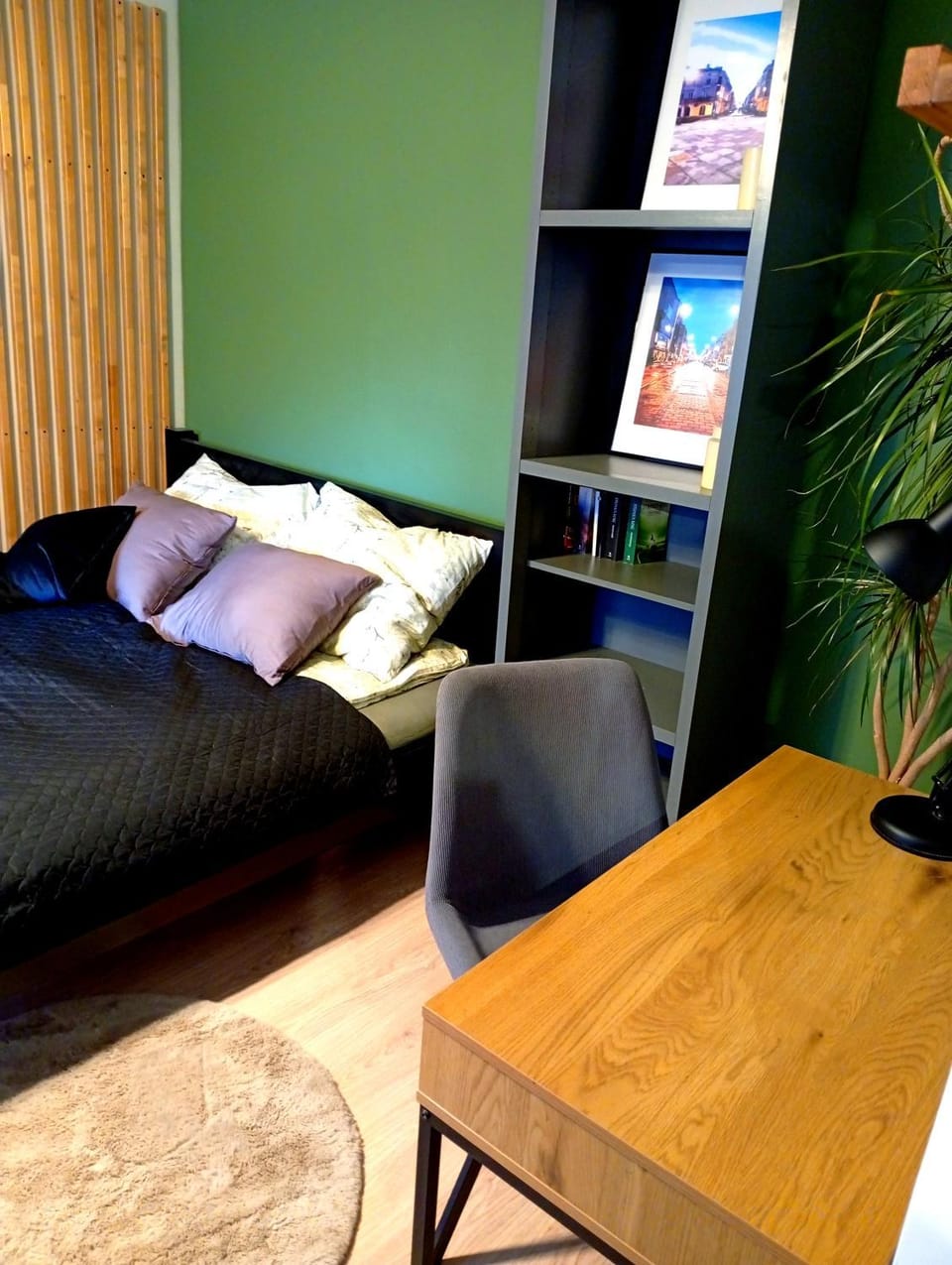 Bed, Photo of the whole room