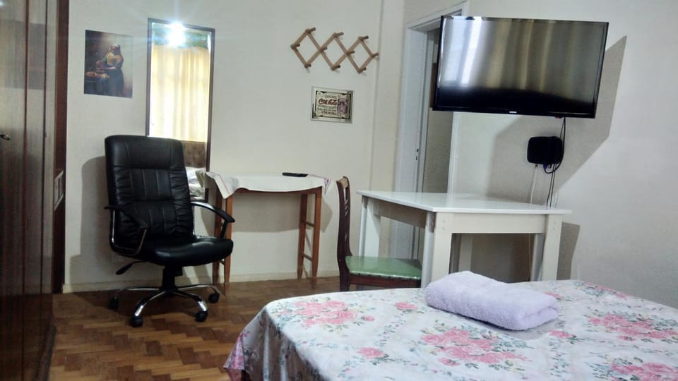 Quarto do Alipio Bed and Breakfast in Rio de Janeiro