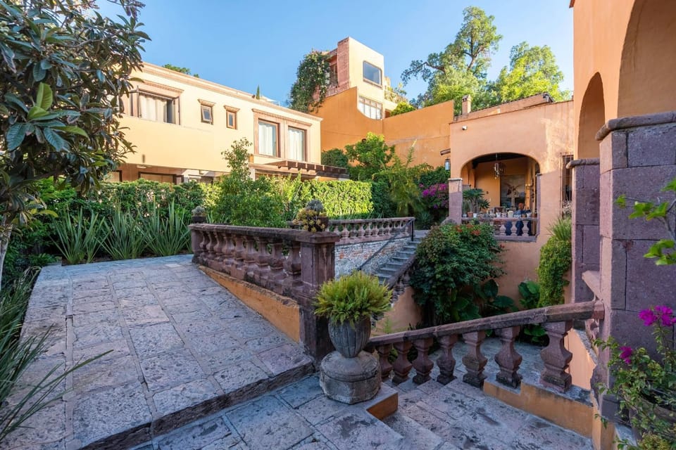 Property building, Day, Garden