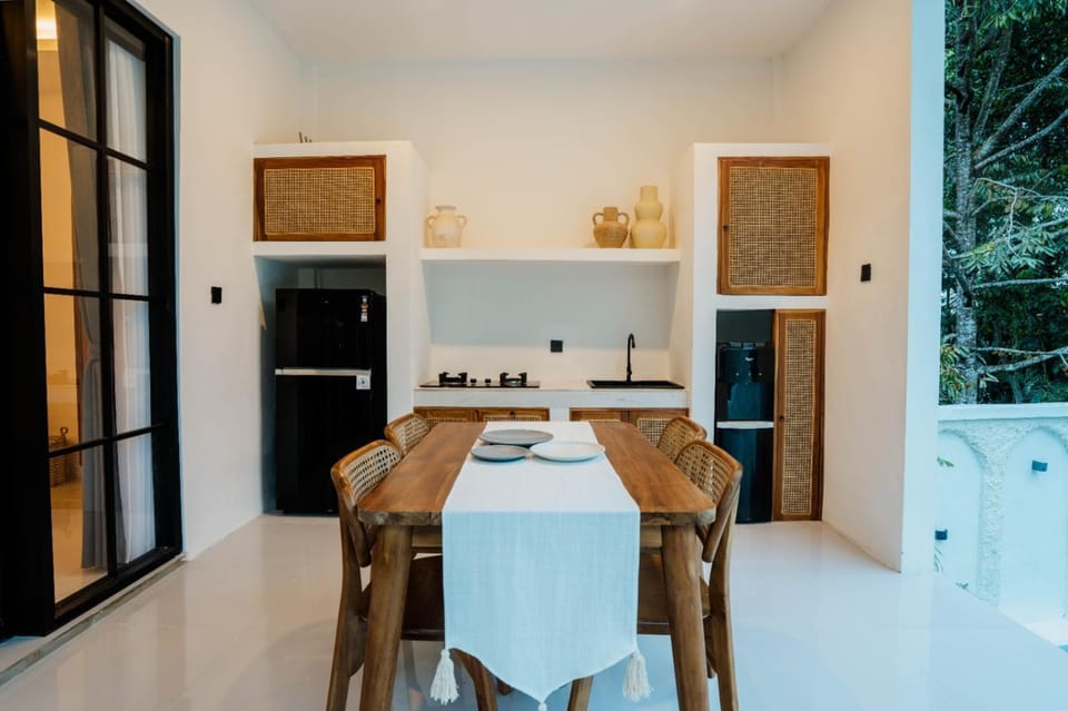 Casa Diaska - Private 1BR Hidden Valley View Villa in Ubud