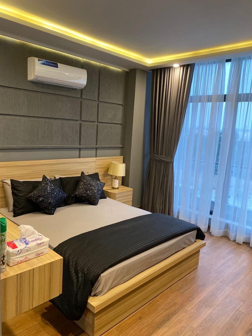 Bed, Bedroom, air conditioner