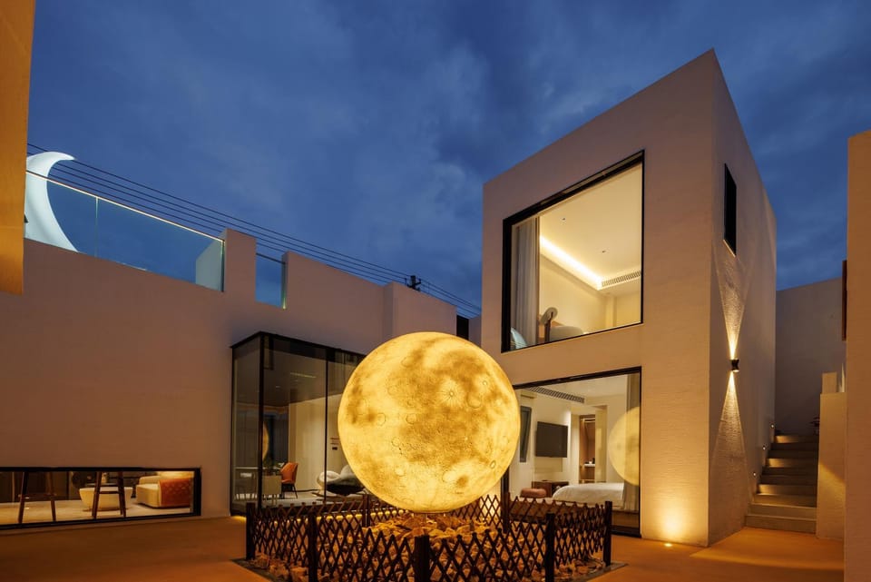 Property building, Night