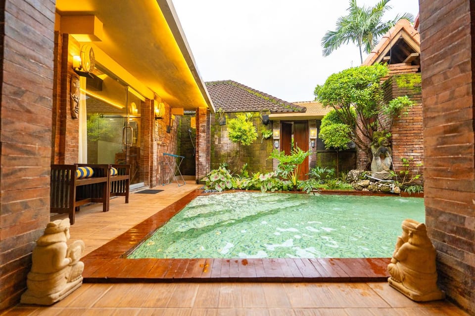 Swimming pool, Swimming pool