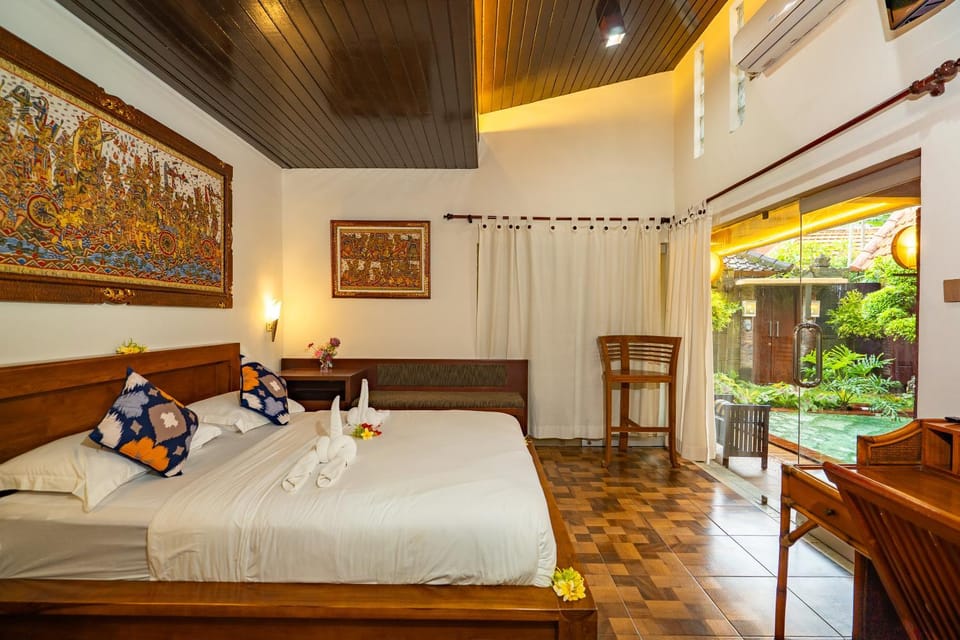 Bed, Photo of the whole room, Seating area, Bedroom, air conditioner
