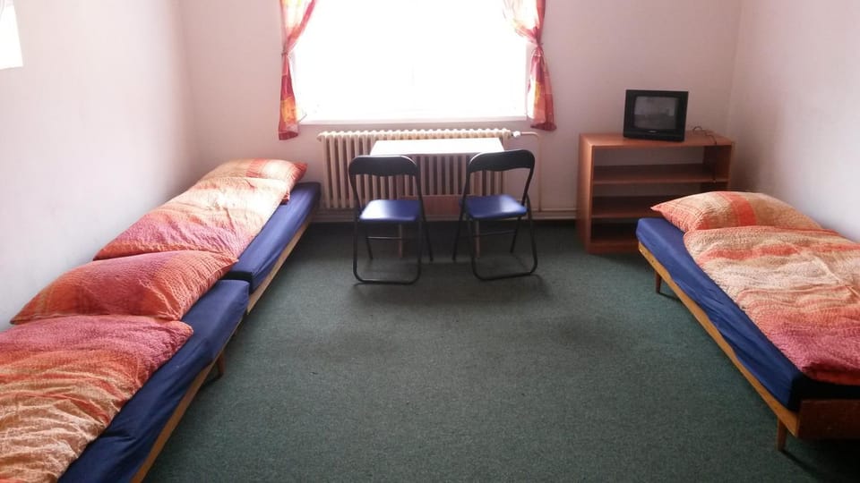 Day, Photo of the whole room