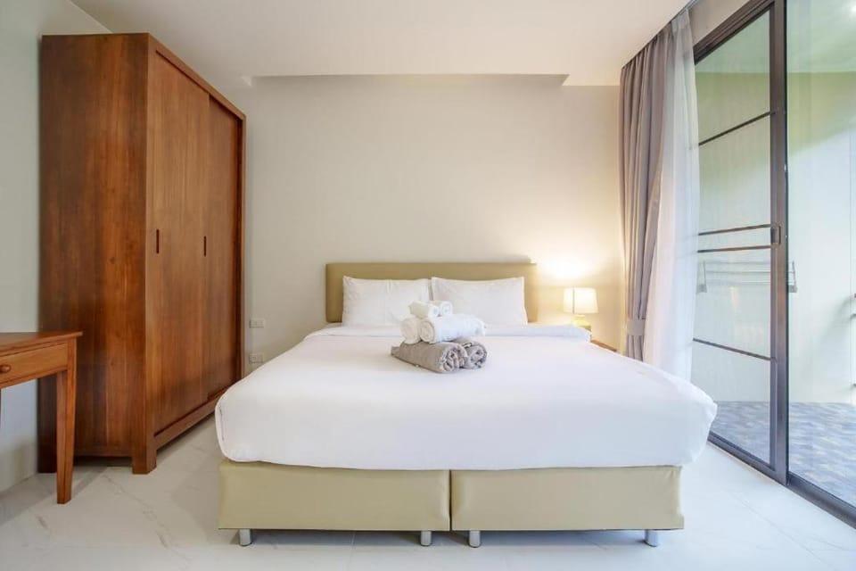 Bed, Bedroom, wardrobe
