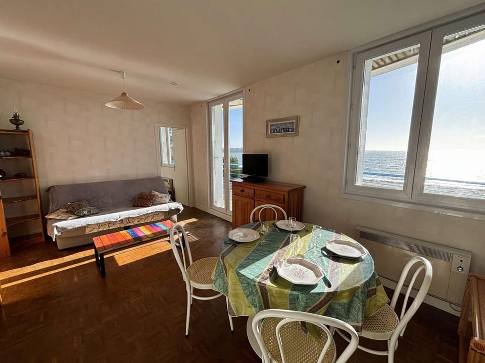 Appartement T2 avec balcon à La Forêt-Fouesnant - FR-1-481-189 Apartment in Fouesnant