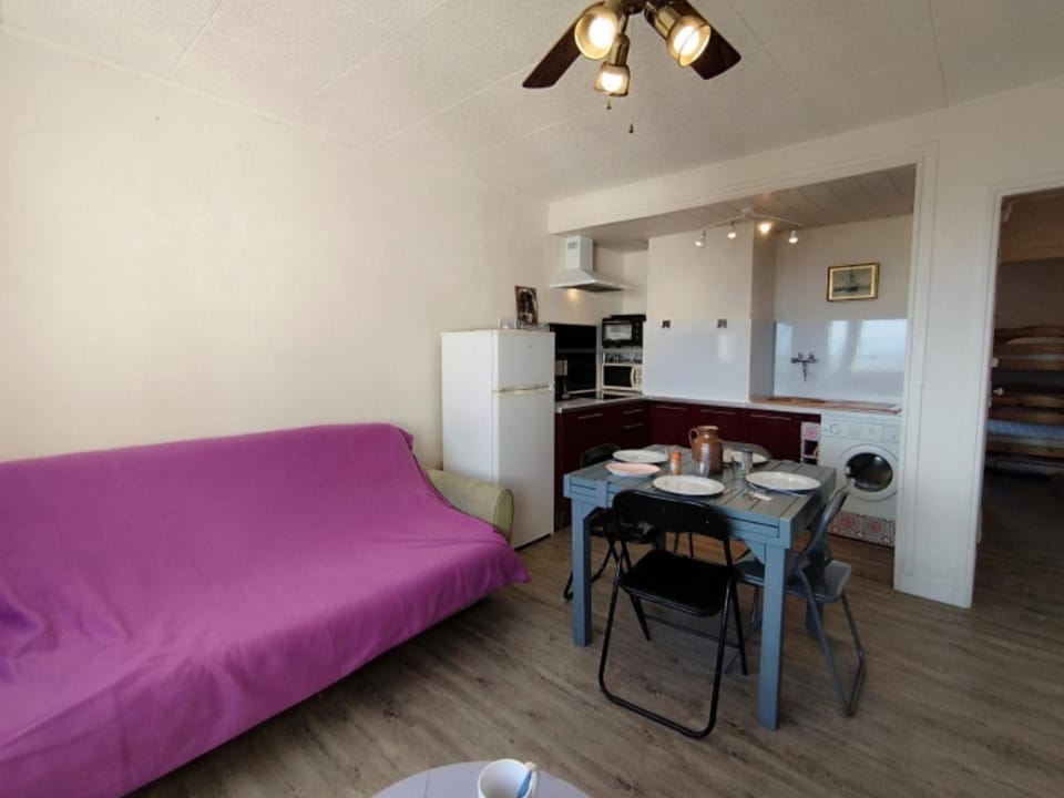 Appartement T2 Lumineux 37m², Plage & Port, 4 Personnes, Narbonne-Plage - FR-1-795-72 Apartment in Fleury