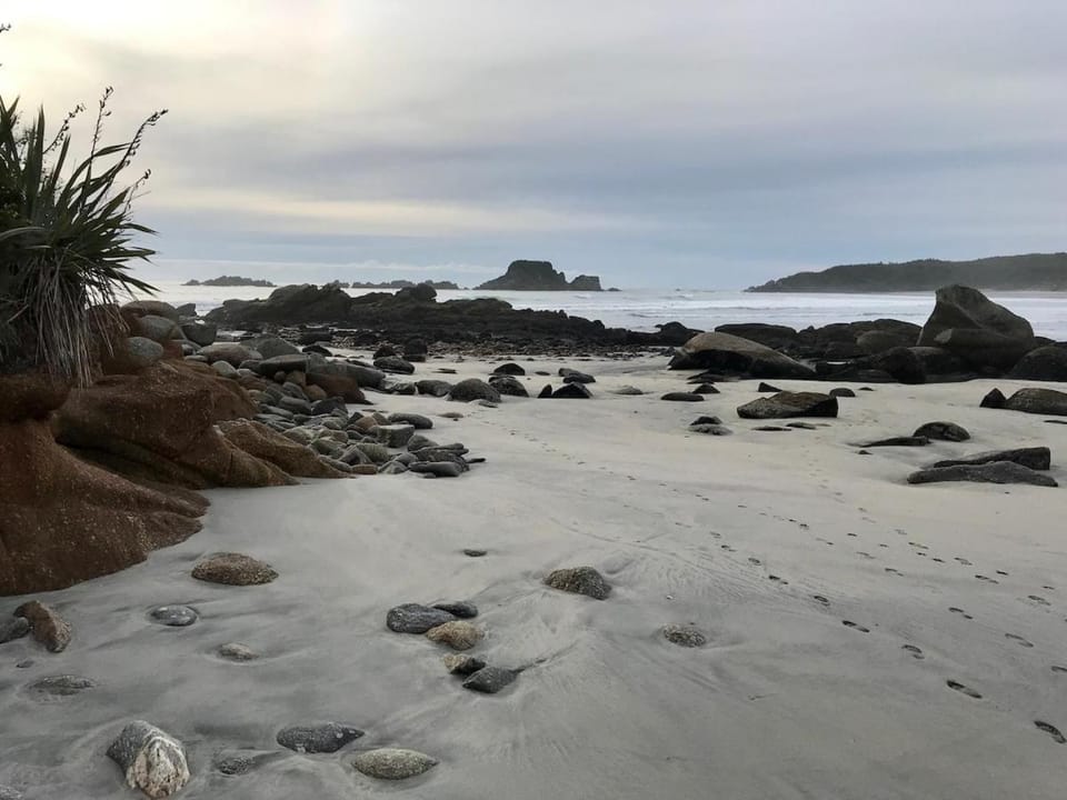 Nearby landmark, Natural landscape, Beach