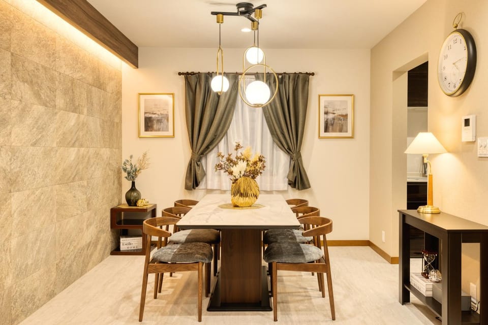 Seating area, Dining area