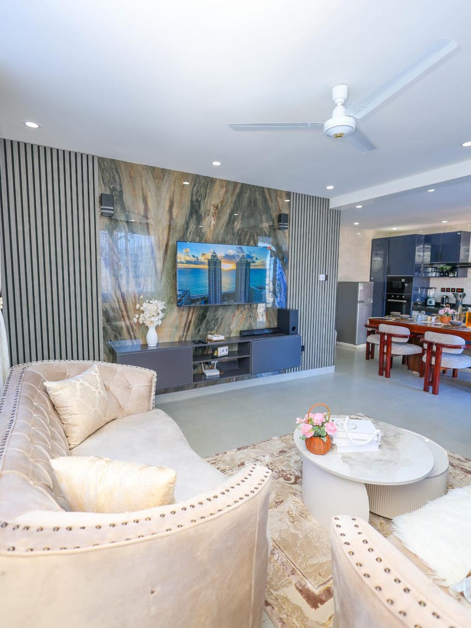 Executive 2 bedroom with SWIMMING POOL, 3 minutes walk to Jumeirah beach NYALI Apartment in Mombasa County
