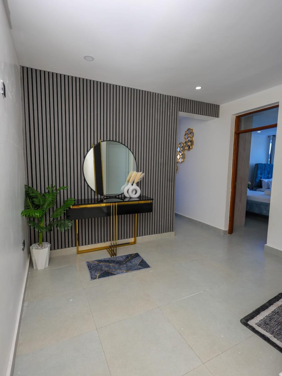 Executive 2 bedroom with SWIMMING POOL, 3 minutes walk to Jumeirah beach NYALI Apartment in Mombasa County