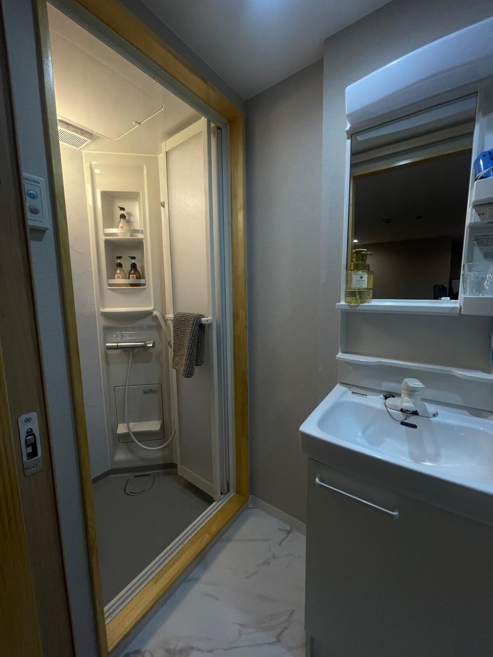 昭和グランドビル403 Apartment in Osaka