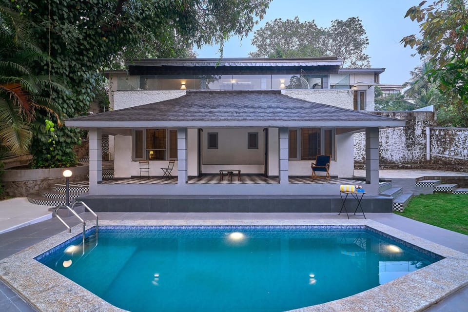 Property building, Swimming pool