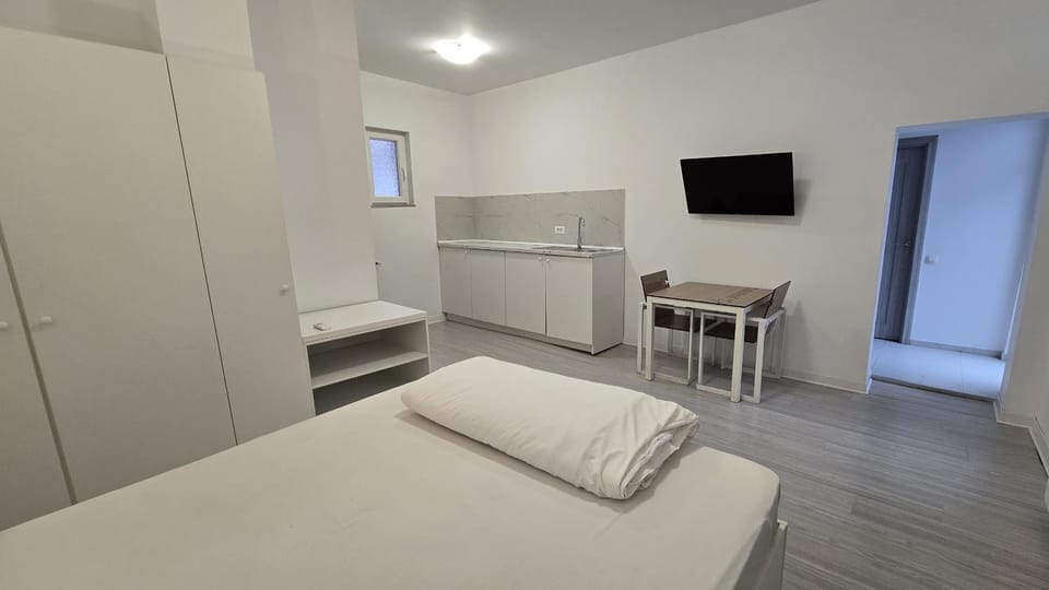 Continental 2BDR Apartment in Bucharest
