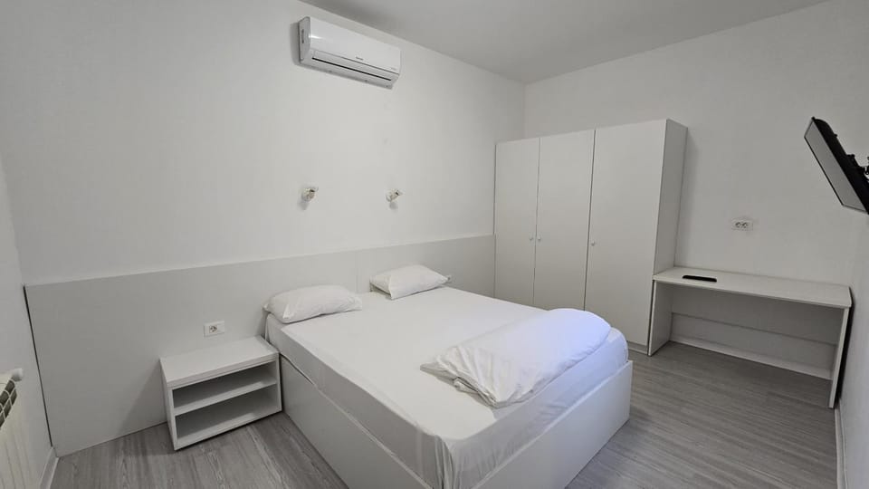 Continental 2BDR Apartment in Bucharest