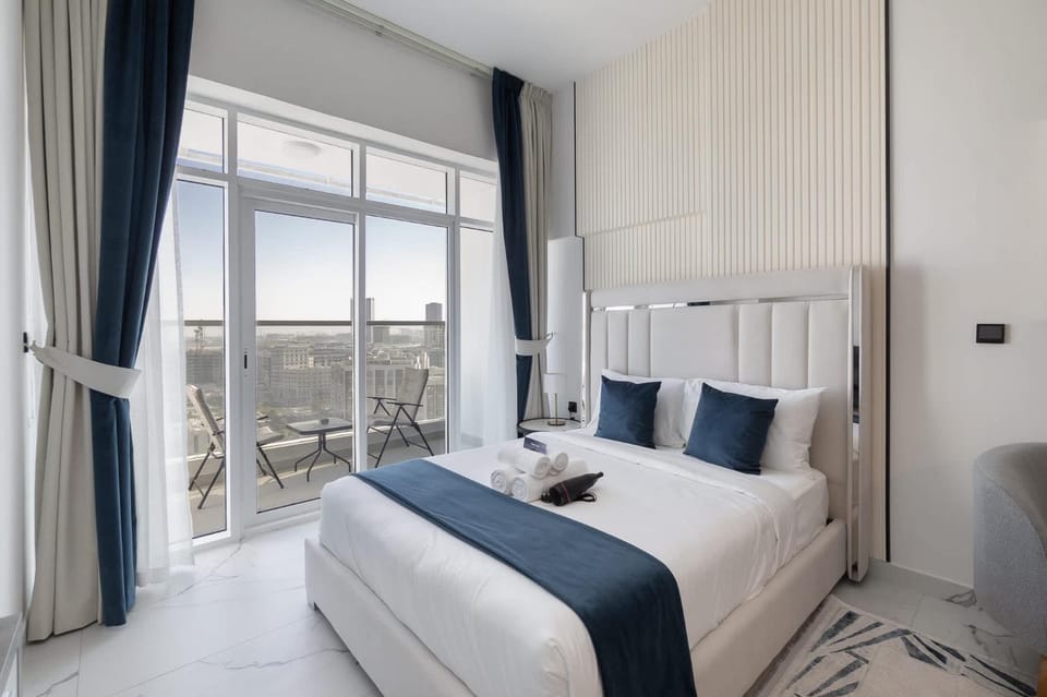 Free housekeeping visits during your stay - StayShort - Serene Studio in Al Barsha Sleeps 2 Apartment in Dubai