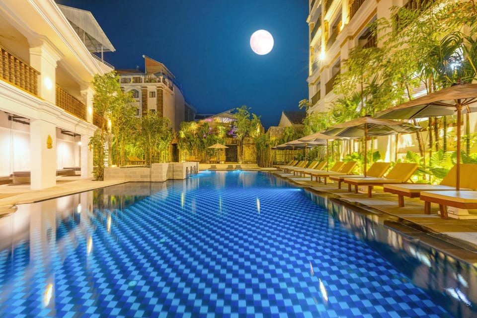 Night, Swimming pool