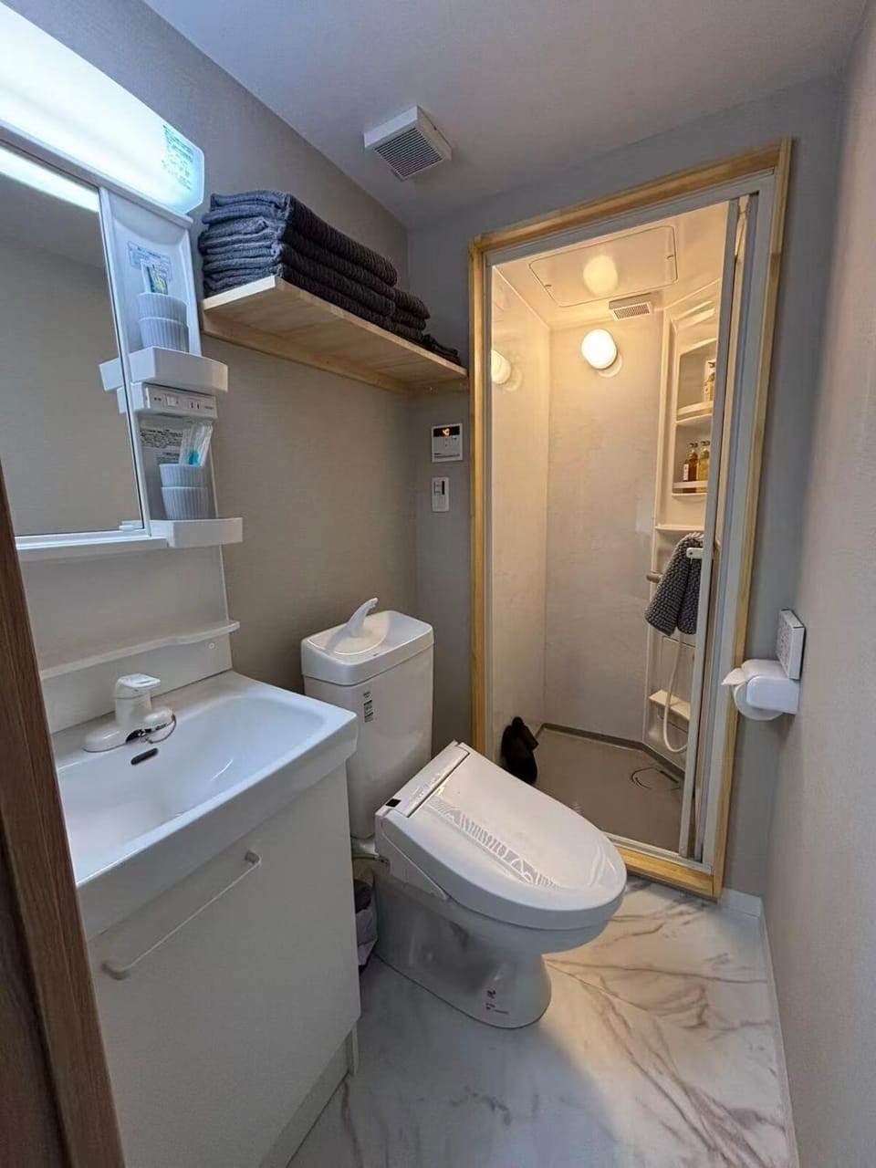昭和グランドビル410 Apartment in Osaka