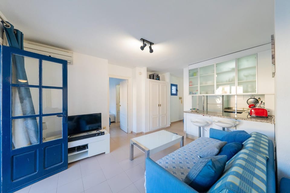 Tres Pinos 11-12 Apartment in San José