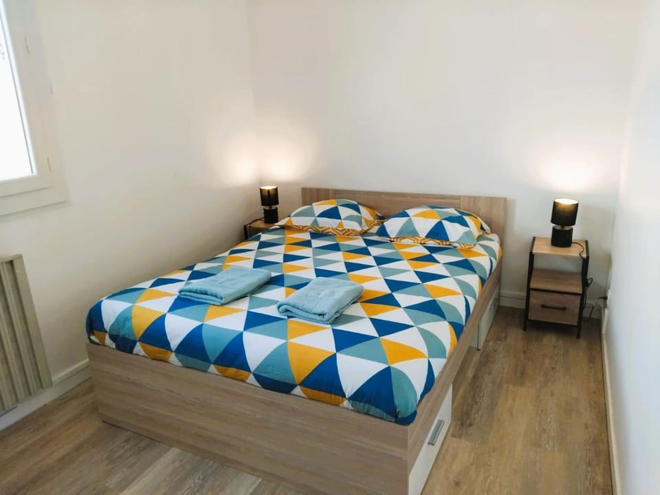 Bed, Bedroom