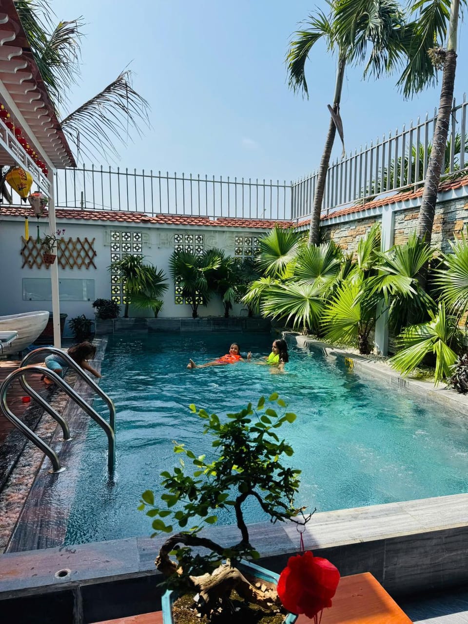 Swimming pool