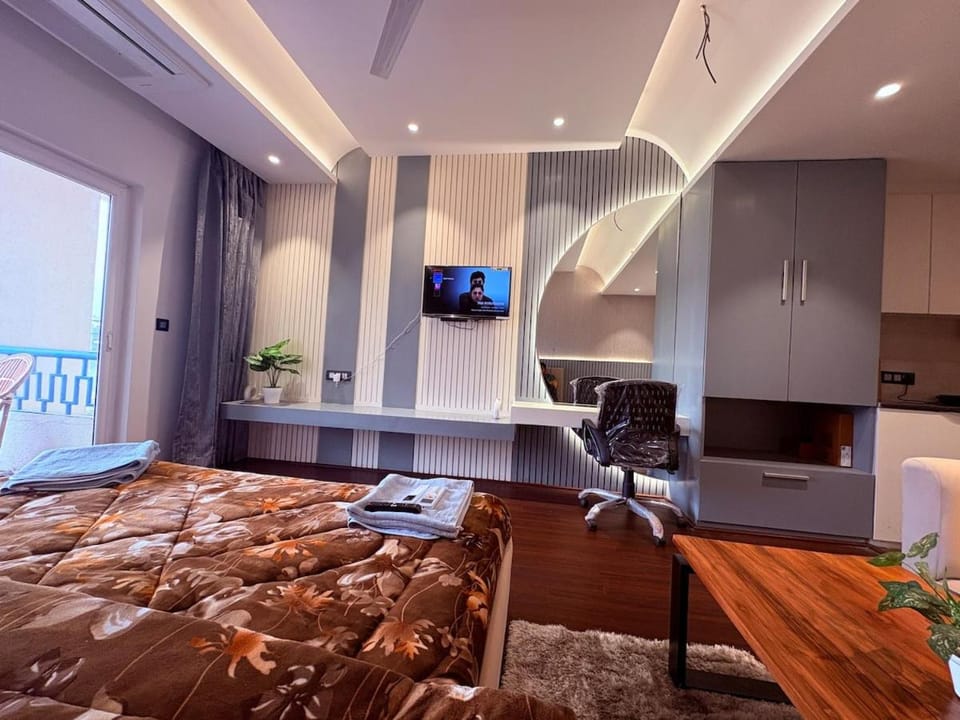 Luxury Couple Friendly Studio Apartment in Dehradun