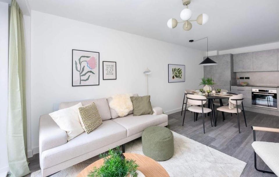 Bluebird Luxury Suites Apartment in Salford