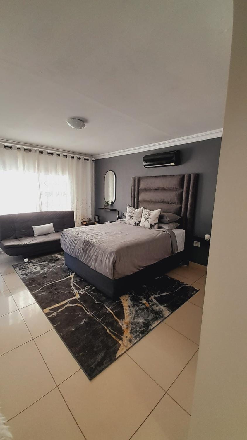 Bed, Bedroom, air conditioner