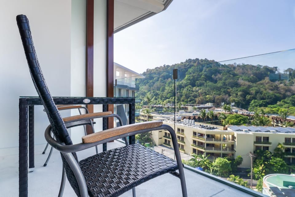 Sea view studio near Tri Trang & Merlin beach Apartment in Patong