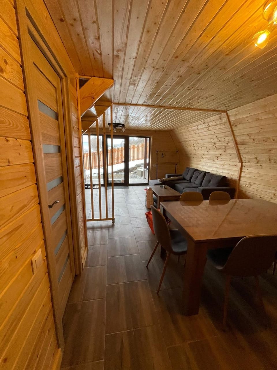 Cabana De Peste Gard Villa in Romania
