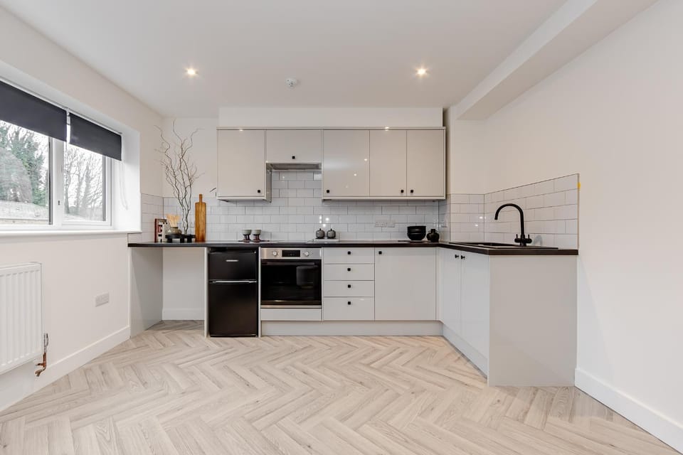 Kitchen or kitchenette, kitchen