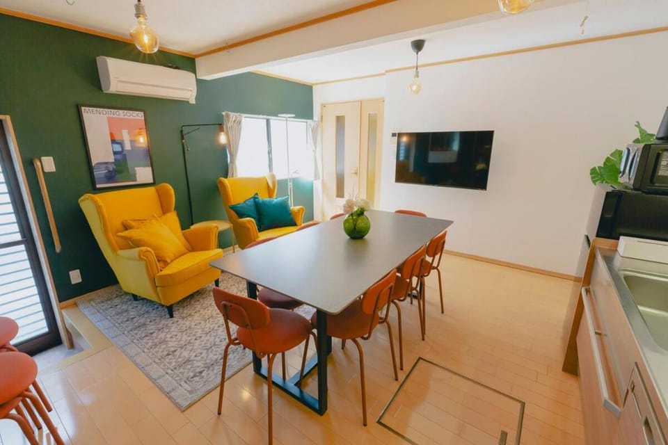 Living room, Dining area