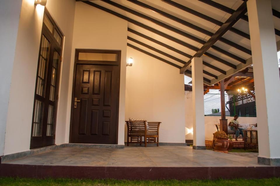 Transit Negombo - Your Perfect Holiday Stay House in Negombo