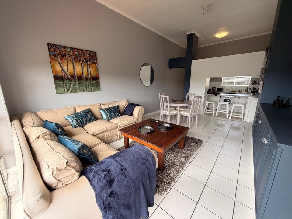 ii7 Goose Valley Golf Estate Apartment in Plettenberg Bay