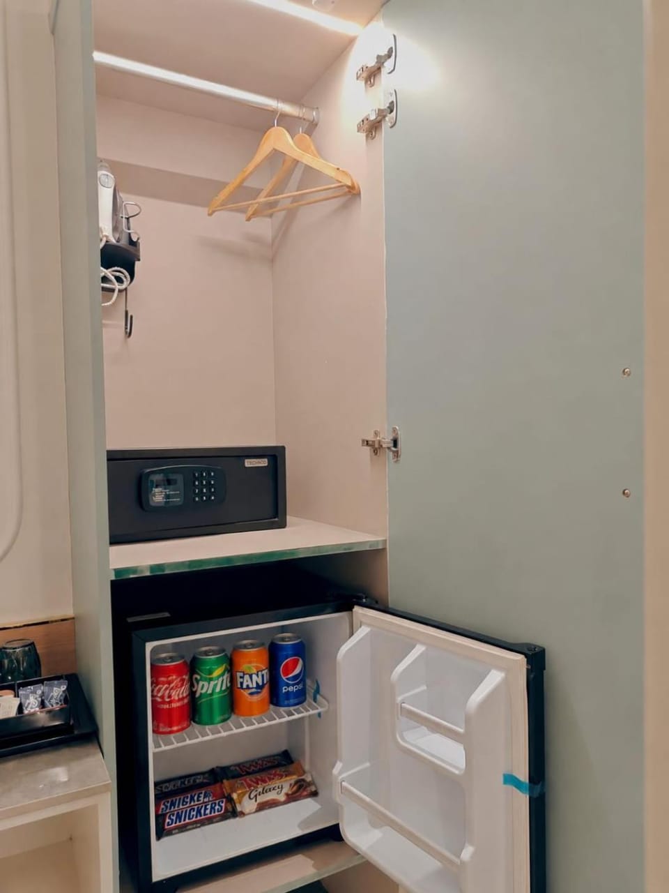 wardrobe