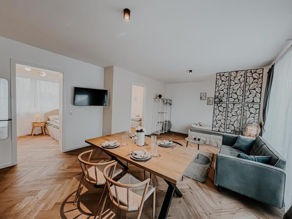 Exclusive penthouse apartment 5 with balcony & parking Apartment in Mannheim