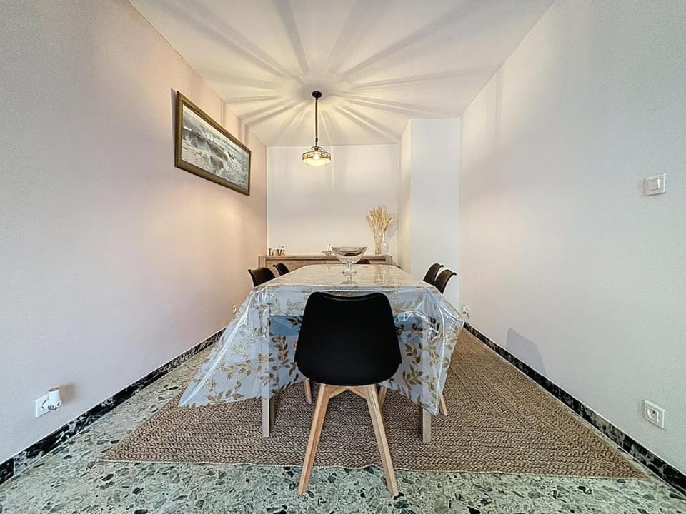 Le Cassayet - Appartement proche des Grands Buffets - Wifi et Climatisation Apartment in Narbonne