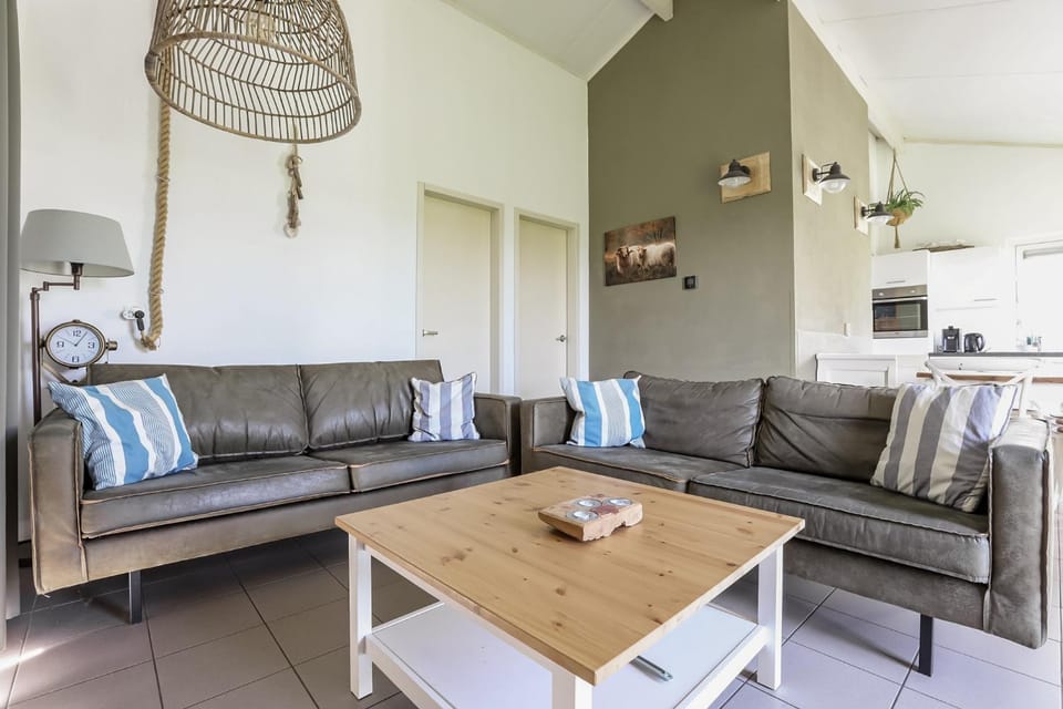 Rekerlande 274 Apartment in North Holland (province)