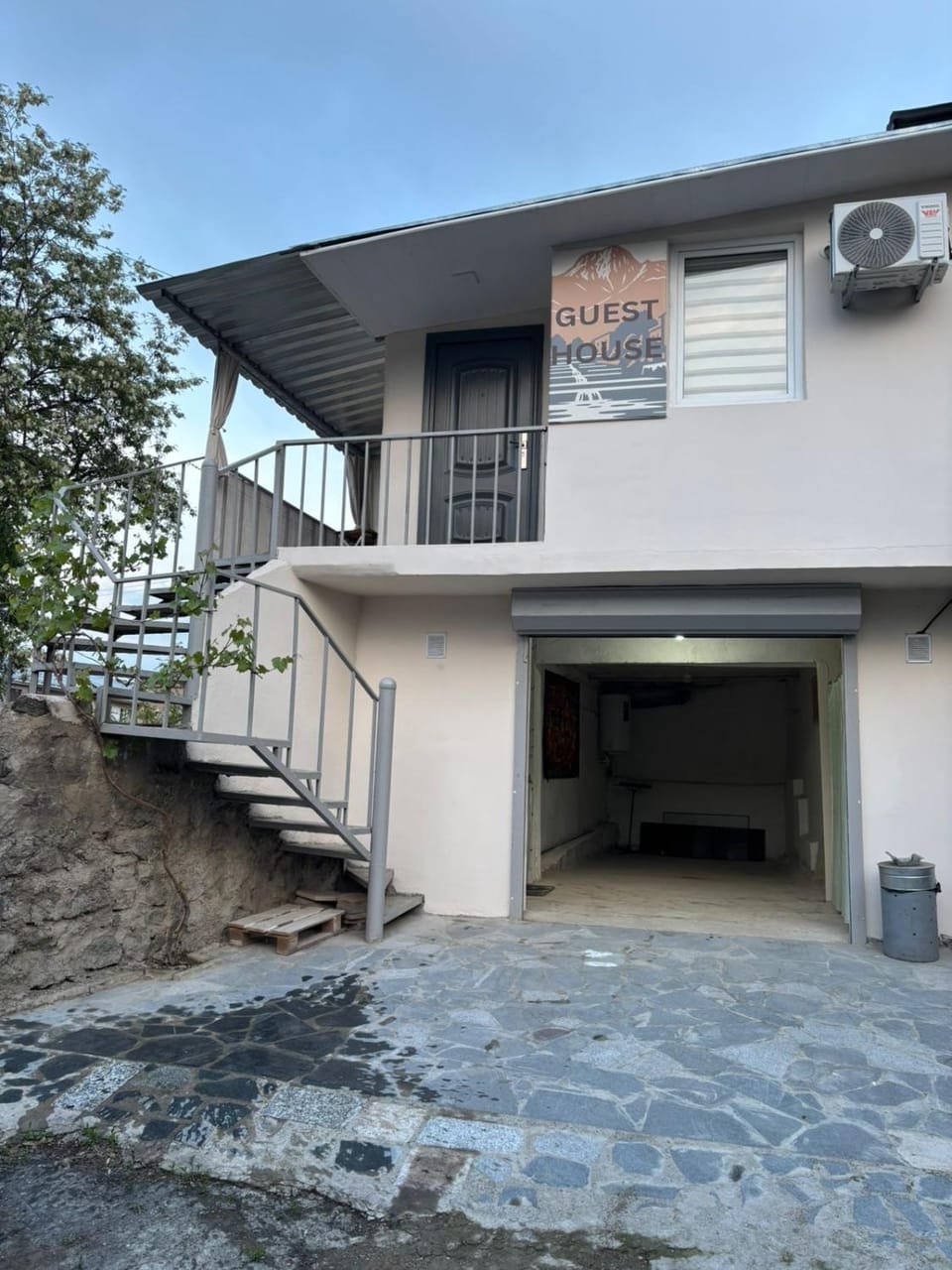 Property building, View (from property/room), Balcony/Terrace