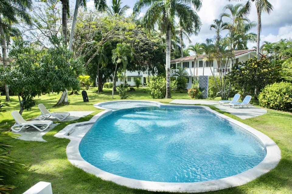 Punta Poppy beach Apt 3 minutes walk Oasis Hotel Apartment in Las Terrenas
