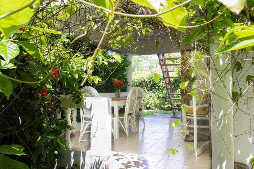 Punta Poppy beach Apt 3 minutes walk Oasis Hotel Apartment in Las Terrenas