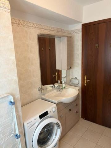 Spazioso Appartamento in Via Valtellina Aprica Apartment in Aprica