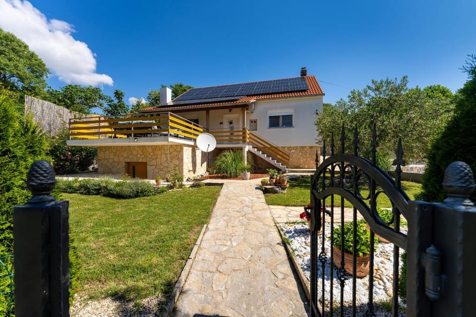 My Dalmatia - Villa Manda Adriatic with Private Heated Pool House in Šibenik-Knin County, Croatia