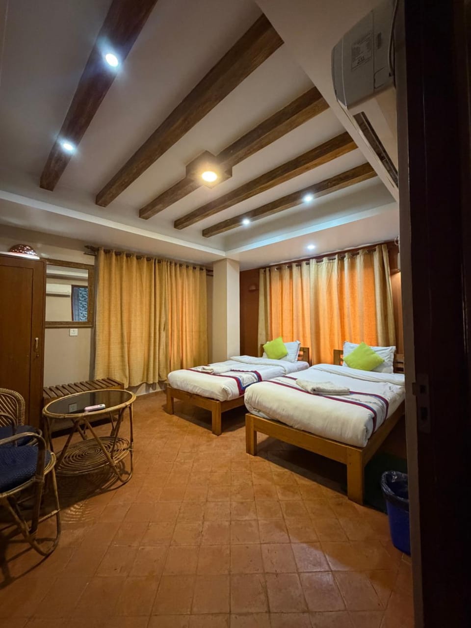 Bed, TV and multimedia, Photo of the whole room, Bedroom, air conditioner