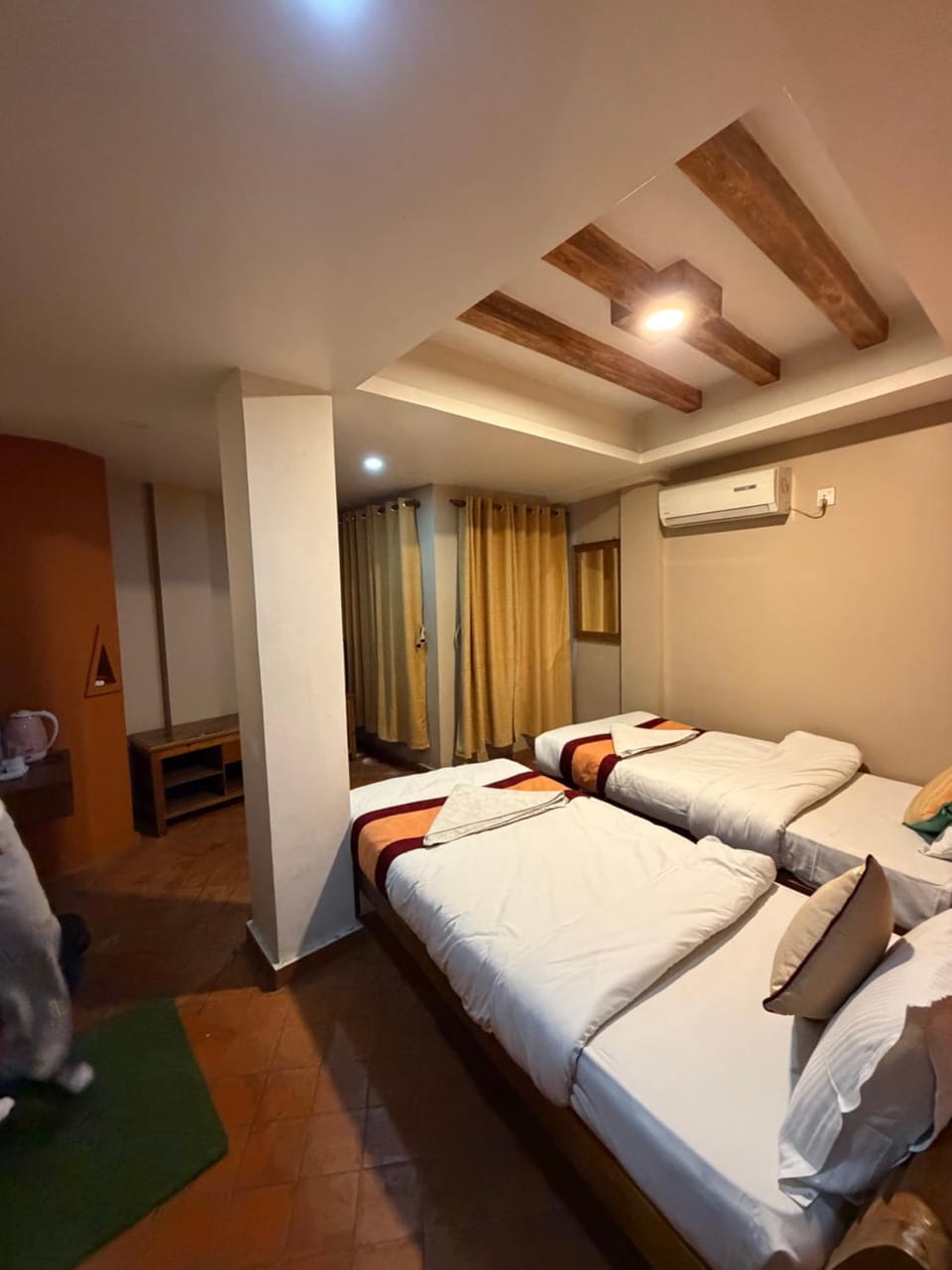 Bed, Photo of the whole room, Bedroom, fireplace, towels, air conditioner