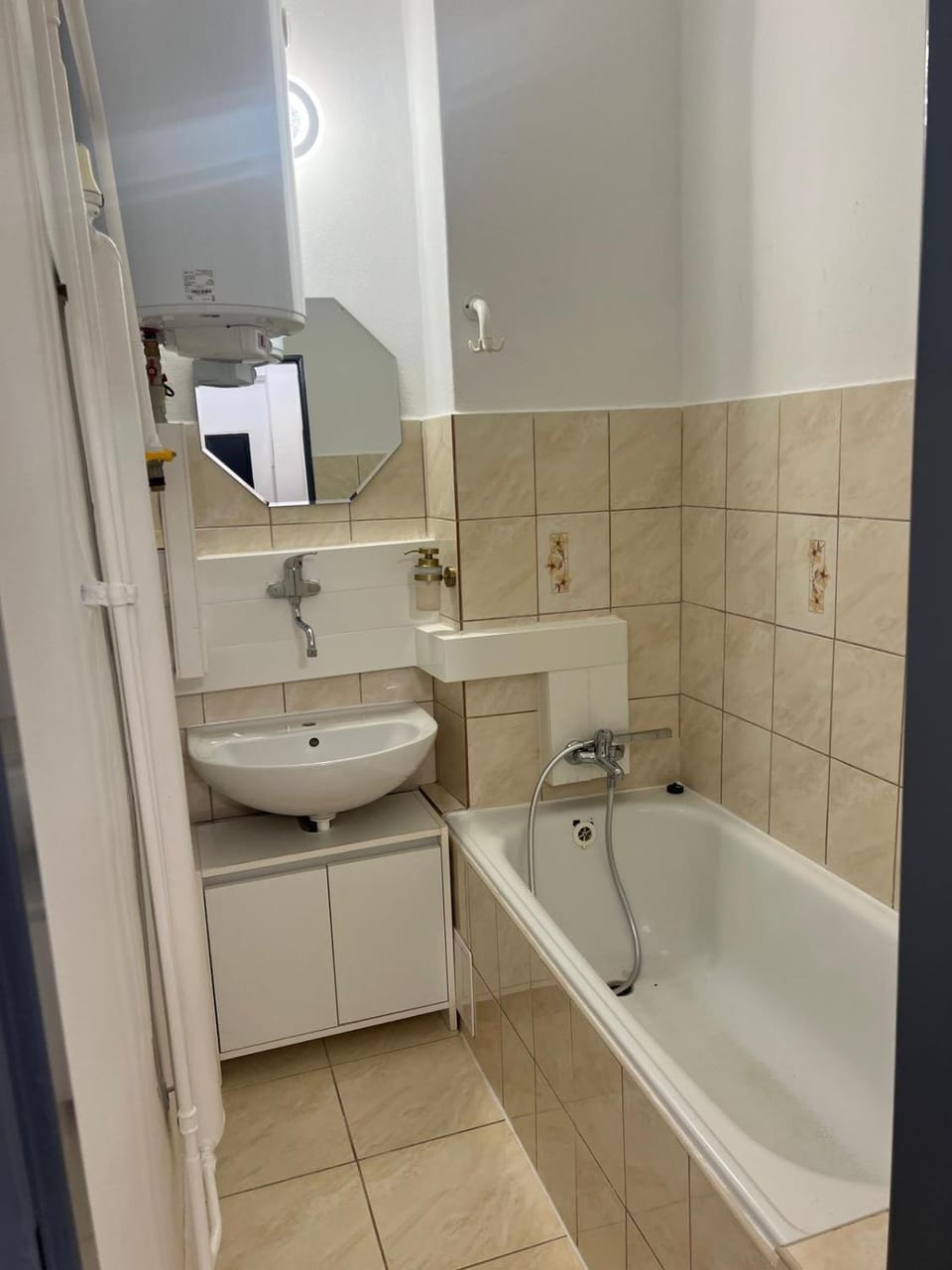 Bathroom, Bath